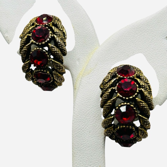 Vintage Volcanic Red Har Maltese Cross Brooch and Earring Demi Set - Picture 5 of 7